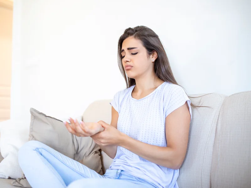 Divine Healing Chiropractic treating carpal tunnel syndrome in Laguna Niguel