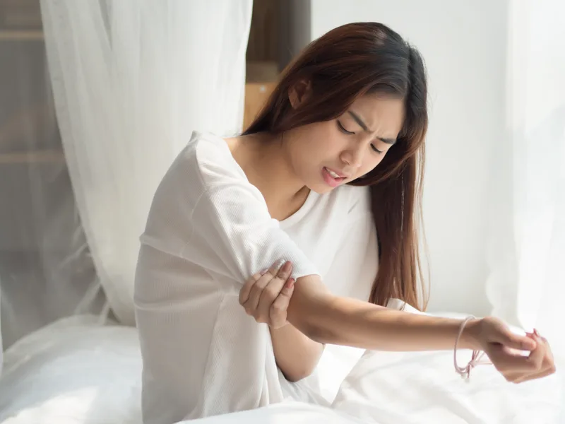 How Divine Healing Chiropractic treats elbow pain in Laguna Niguel