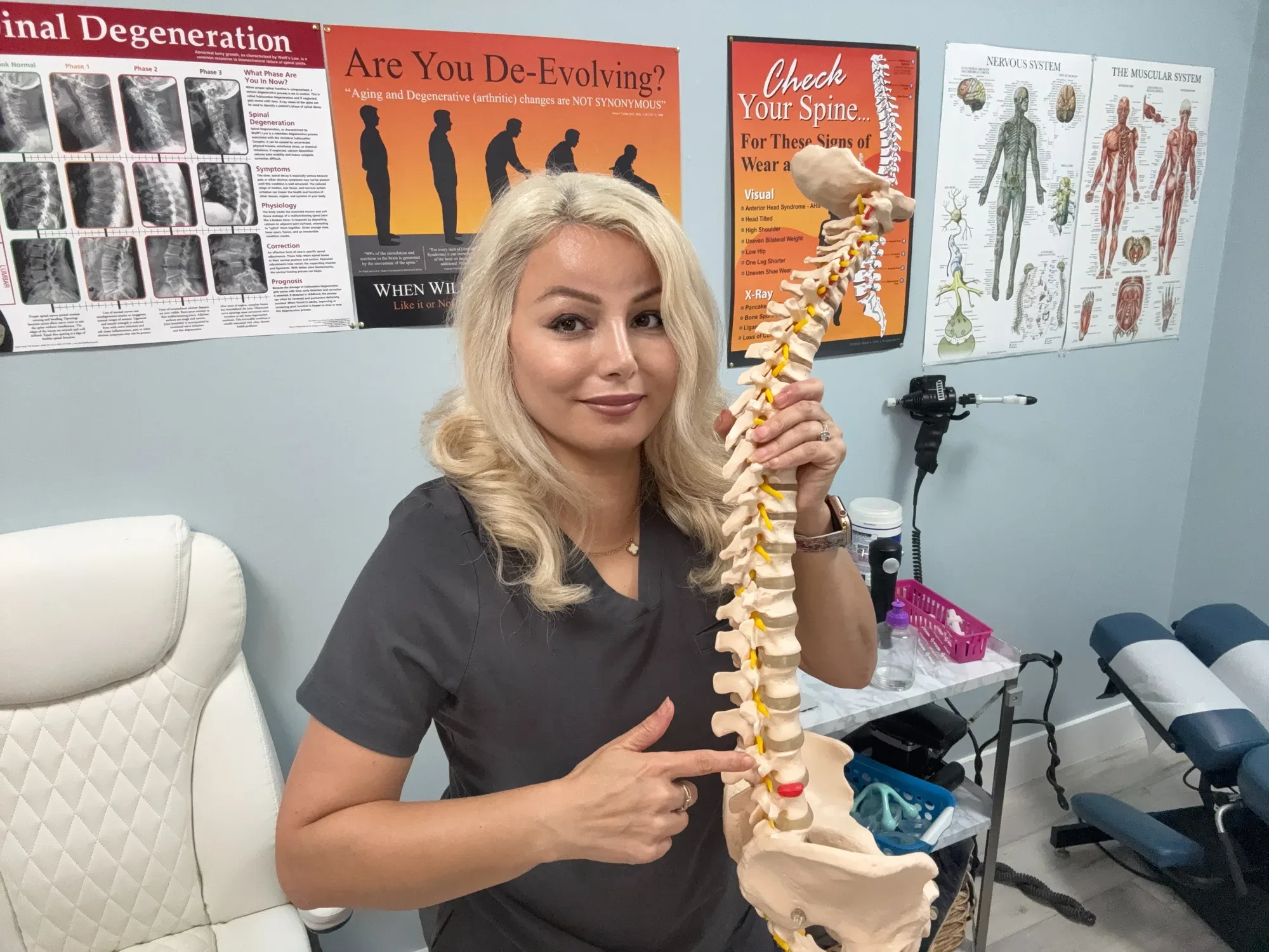 Divine Healing Chiropractic treating herniated disc & pinched nerve in Laguna Niguel