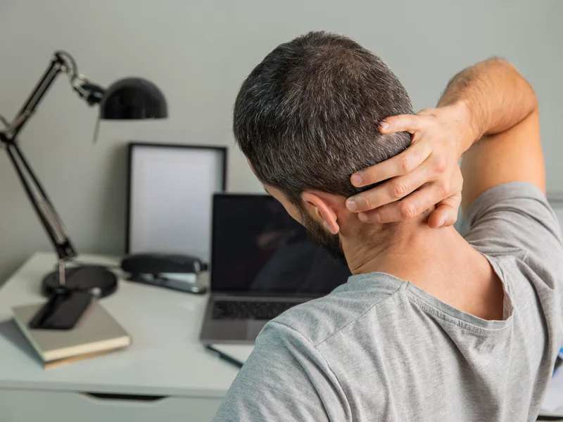 Divine Healing Chiropractic treating neck pain in Laguna Niguel